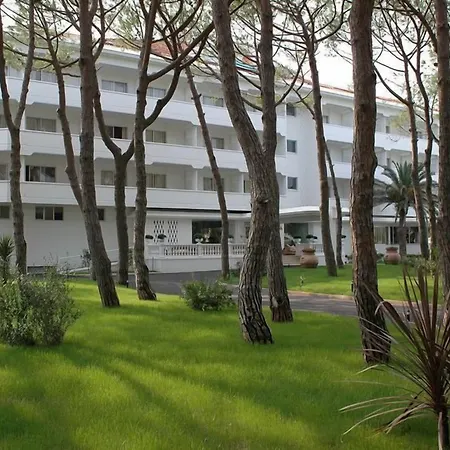Domizia Palace Hotel-2